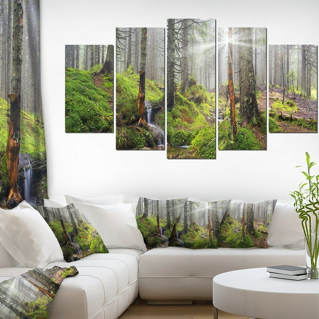 Forêt Carpathique Verte Vif