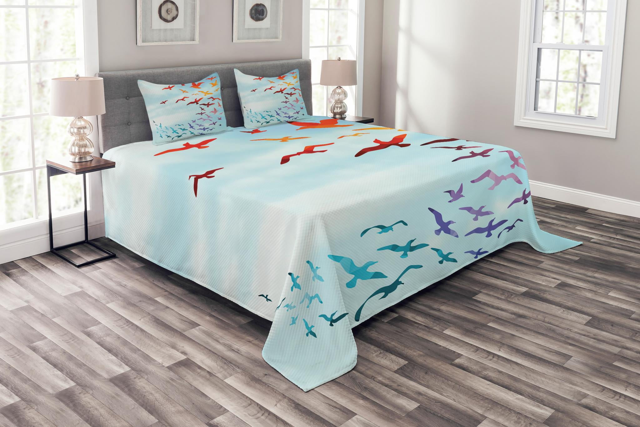 Birds Bedspread Set King Size, Colorful Illustration of Flying Birds