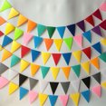 thumbnail image 1 of Juego de 12 Banderines ZHAOCHENG Colorido Triángulo Decoración Colgante para Fiesta, 1 of 1