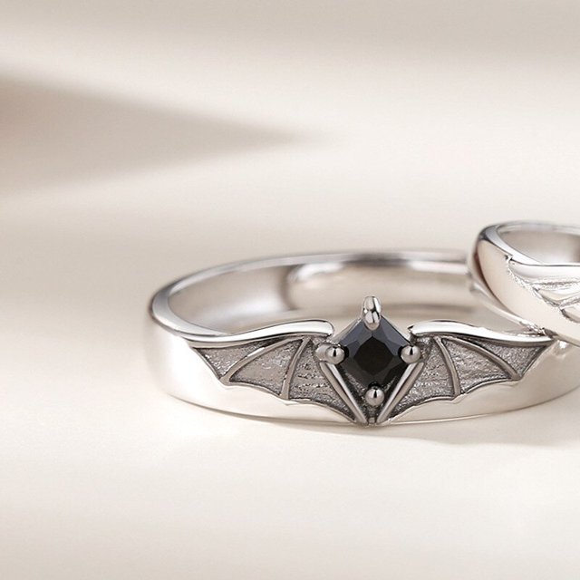 2022 nuevos anillos de pareja Ángel diablo piedra lunar anillo de Color plata para Mujeres Hombres apertura ajustable amantes anillo joyería regalo Tan Jianjun unisex