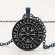 thumbnail image 1 of Declaración Nuevo colgante de brújula vikinga Vegvisir Joyería Collar de cabujón de cristal Accesorios de ropa para hombres y mujeres, 1 of 4