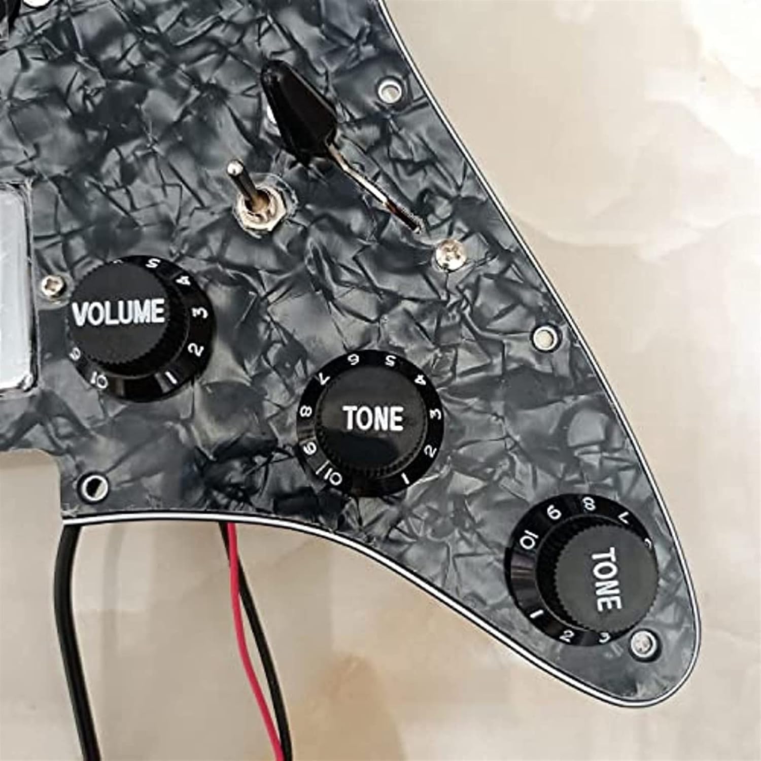 HSH Prewired Loaded Electric Guitar Pickguard Set Multifunction Alnico 5 Humbucker Pickups Black Pearl Fit for Fender ST Guitar