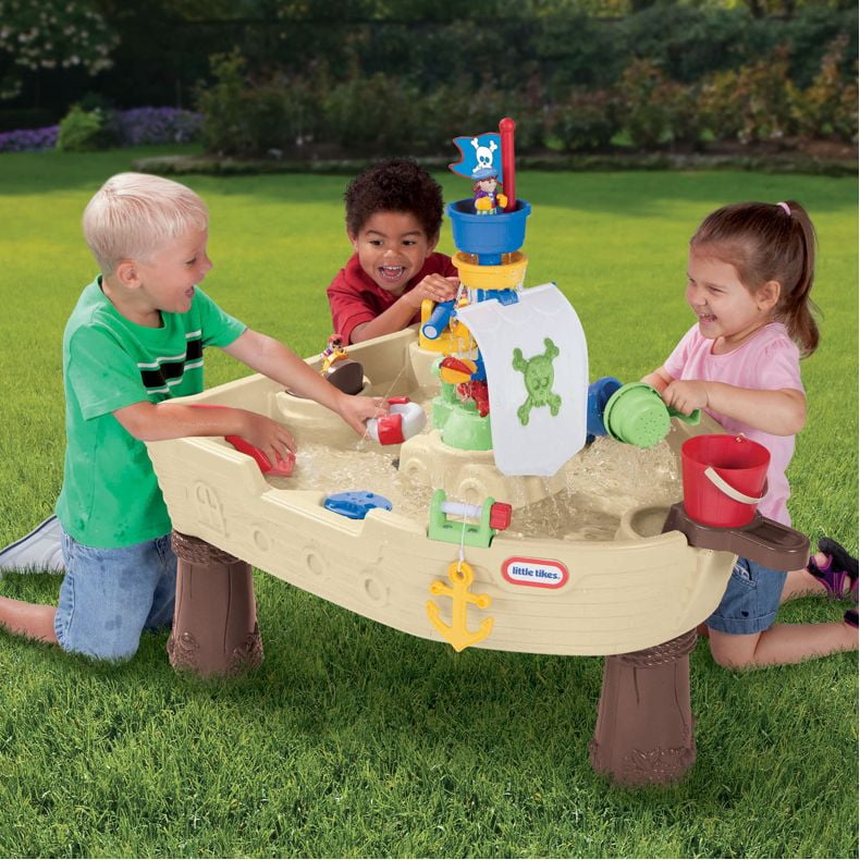 pirate water table
