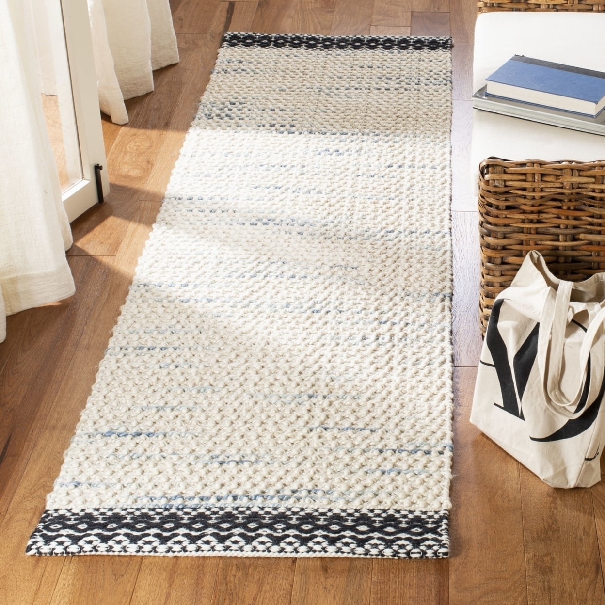 SAFAVIEH Natura Briar Braided Striped Area Rug, Black/Ivory, 6' x 9'
