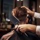 thumbnail image 4 of Peine plano para cortar el cabello, peine de barbero profesional con mango ergonómico antideslizante., 4 of 5