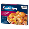 thumbnail image 2 of Swanson Poulet à la sauce aigre-douce, Croquettes de poulet panées avec sauce aigre-douce sur un lit de riz Poulet à la sauce aigre-douce, 262g, 2 of 6