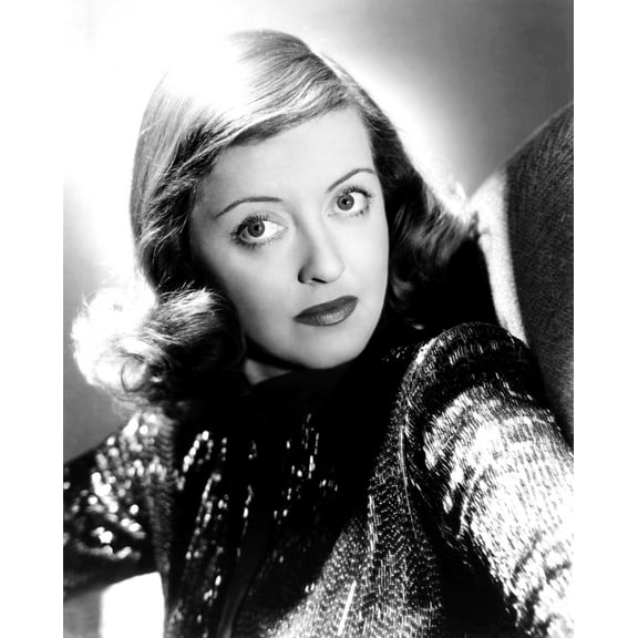Bette Davis Ca. 1946 Photo Print (8 x 10)