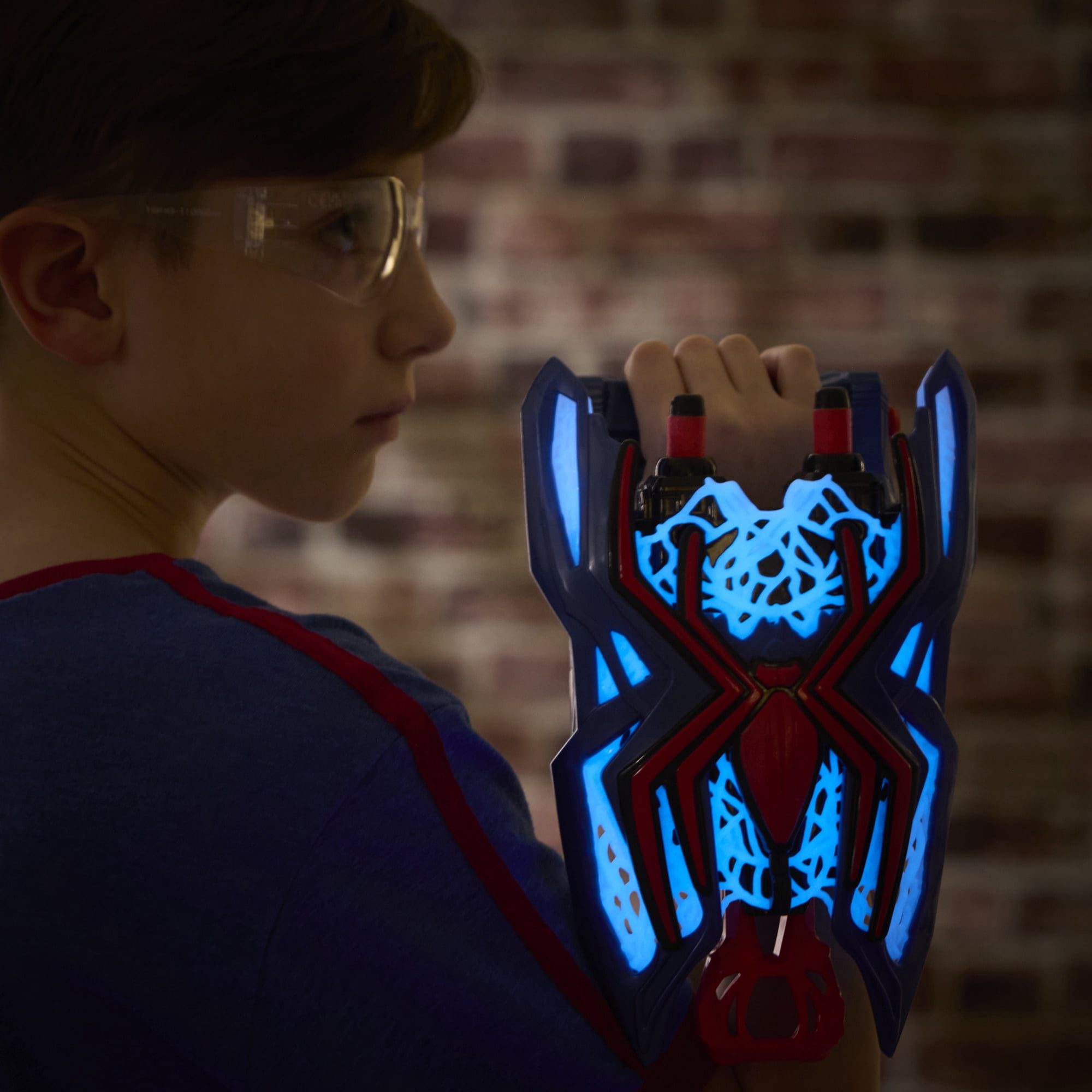 Marvel Studios Spider-Man Brand New Day Nerf Web Strike Blaster Role Play Toy