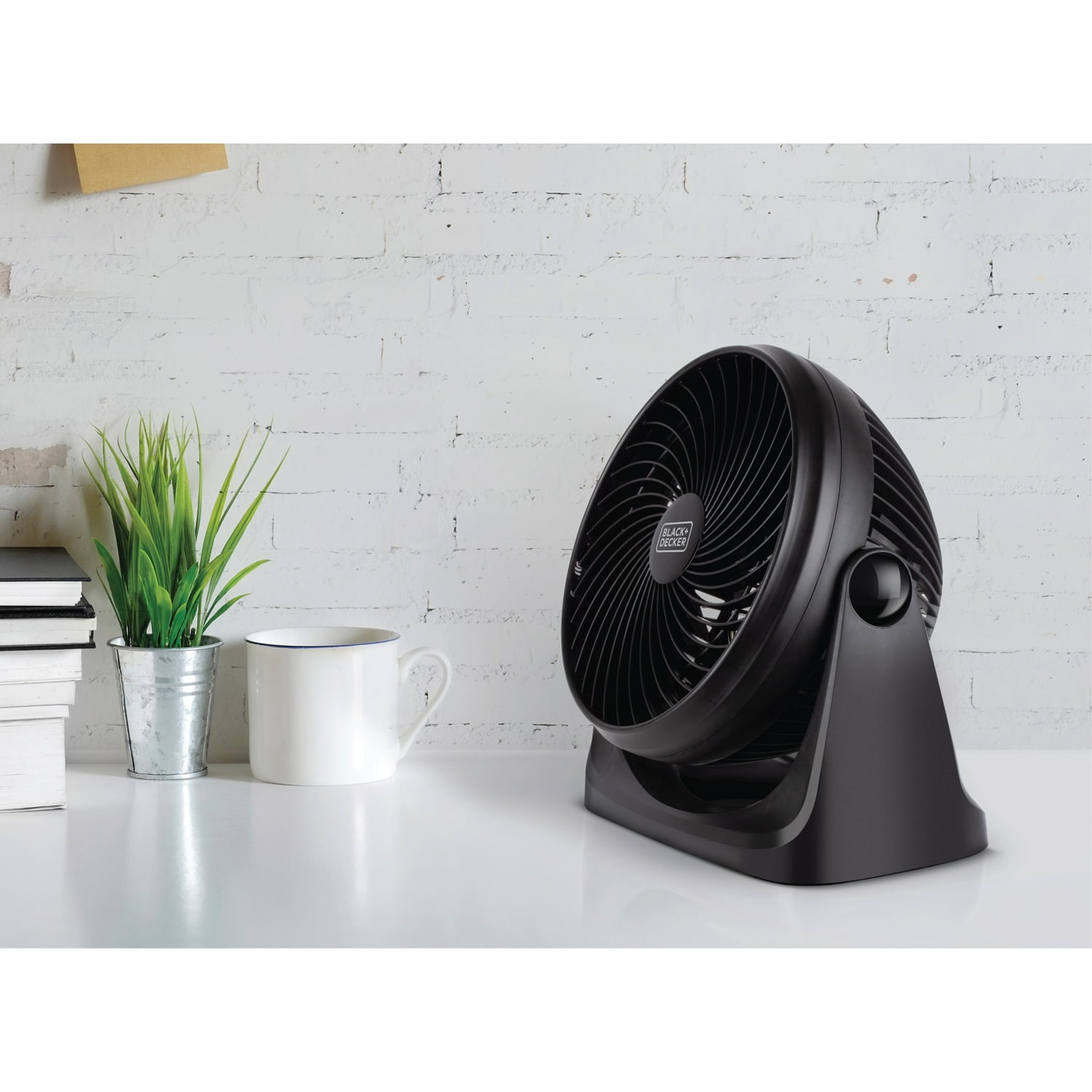 BLACK+DECKER 3-Speed 60-Watt 7-in. Turbo Fan, BFTU107