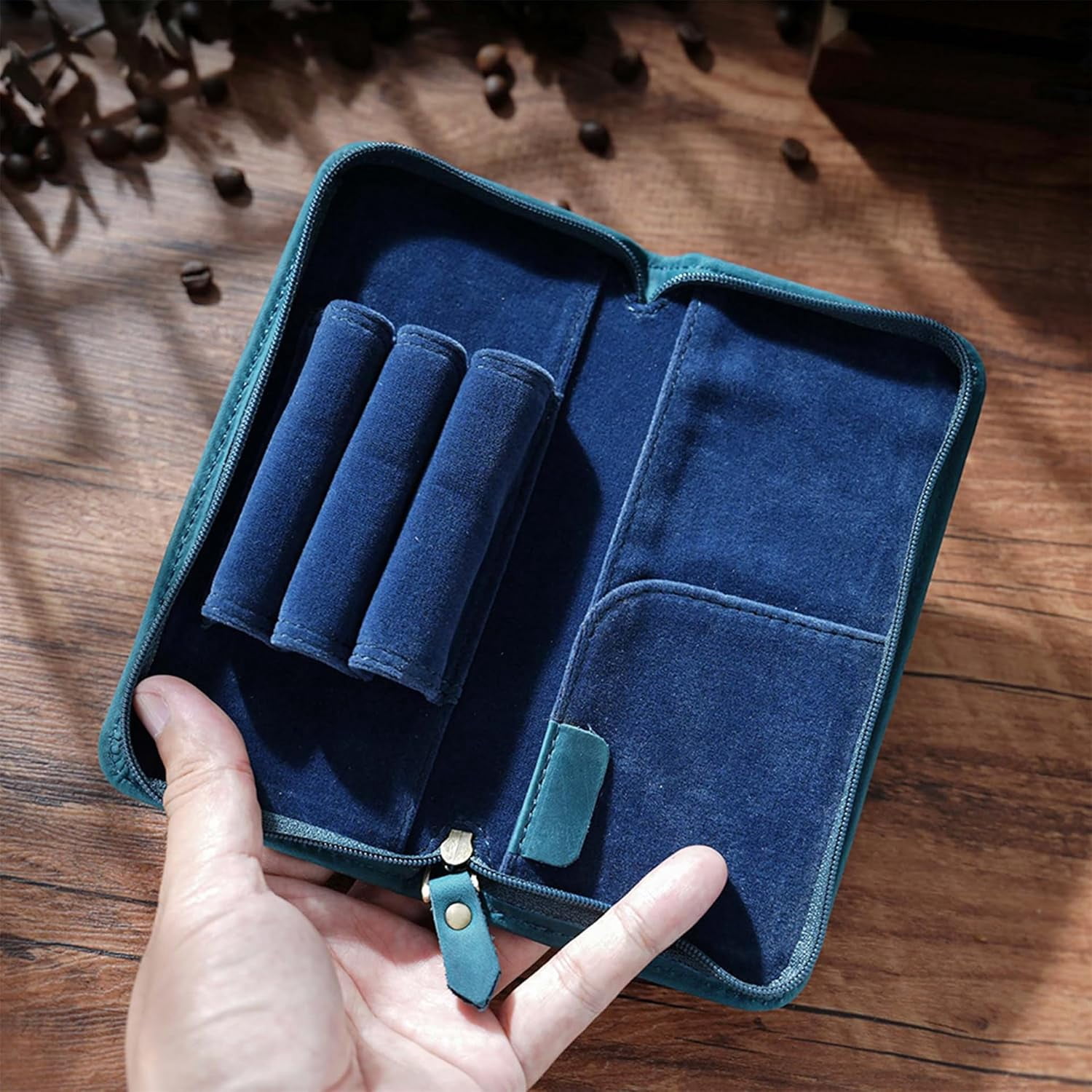 ABPETE Vintage Leather Fountain Pen Case 3 Divided Slots, Zippered Pen Case Pouch, Handmade Display Holder for Rollerball Pen (Blue)