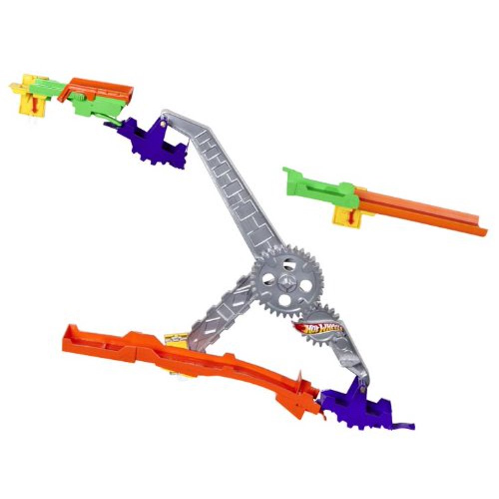 Hot Wheels Wall Tracks Power Pendulum Track Set