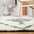 thumbnail image 4 of SAFAVIEH Aspen Byrne Southwestern Wool Area Rug, Green/Ivory, 7' x 7' Round, 4 of 8