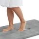 thumbnail image 1 of Alfombrilla de baño de espuma viscoelástica Genteele, absorbente, antideslizante (60 x 120 cm), 1 of 9