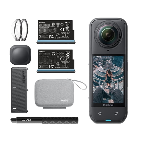 Cámara De Acción Insta360 X5 Essentials Bundle Negro