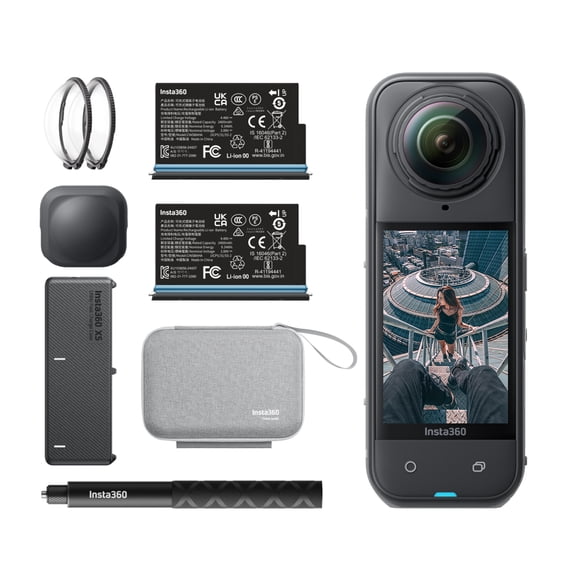 Cámara De Acción Insta360 X5 Essentials Bundle Negro