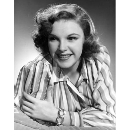 Judy Garland 1940 Photo Print (8 x 10) | Walmart Canada