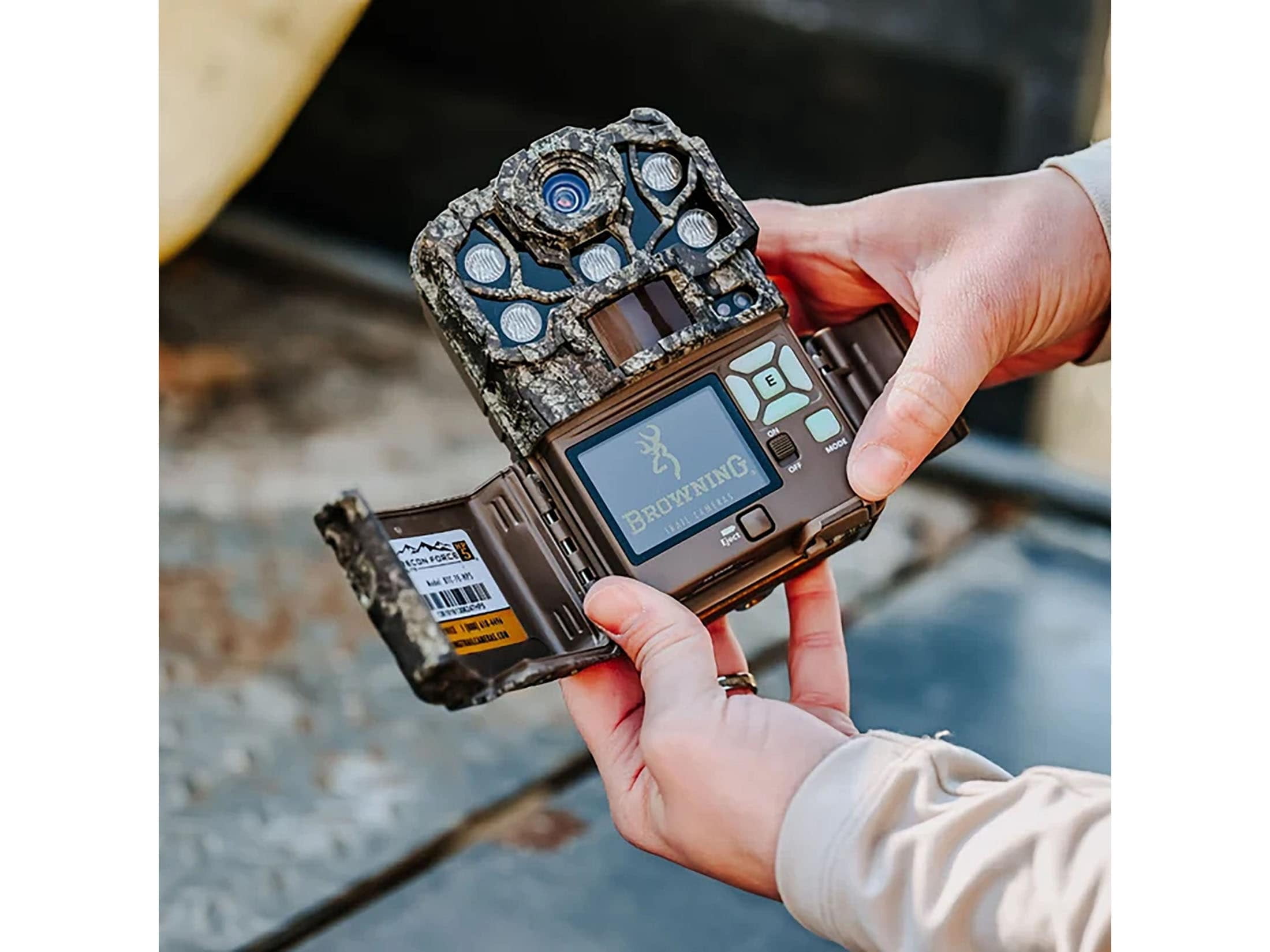 Browning Recon Force Elite HP5 Ultra Trail Camera 46 MP