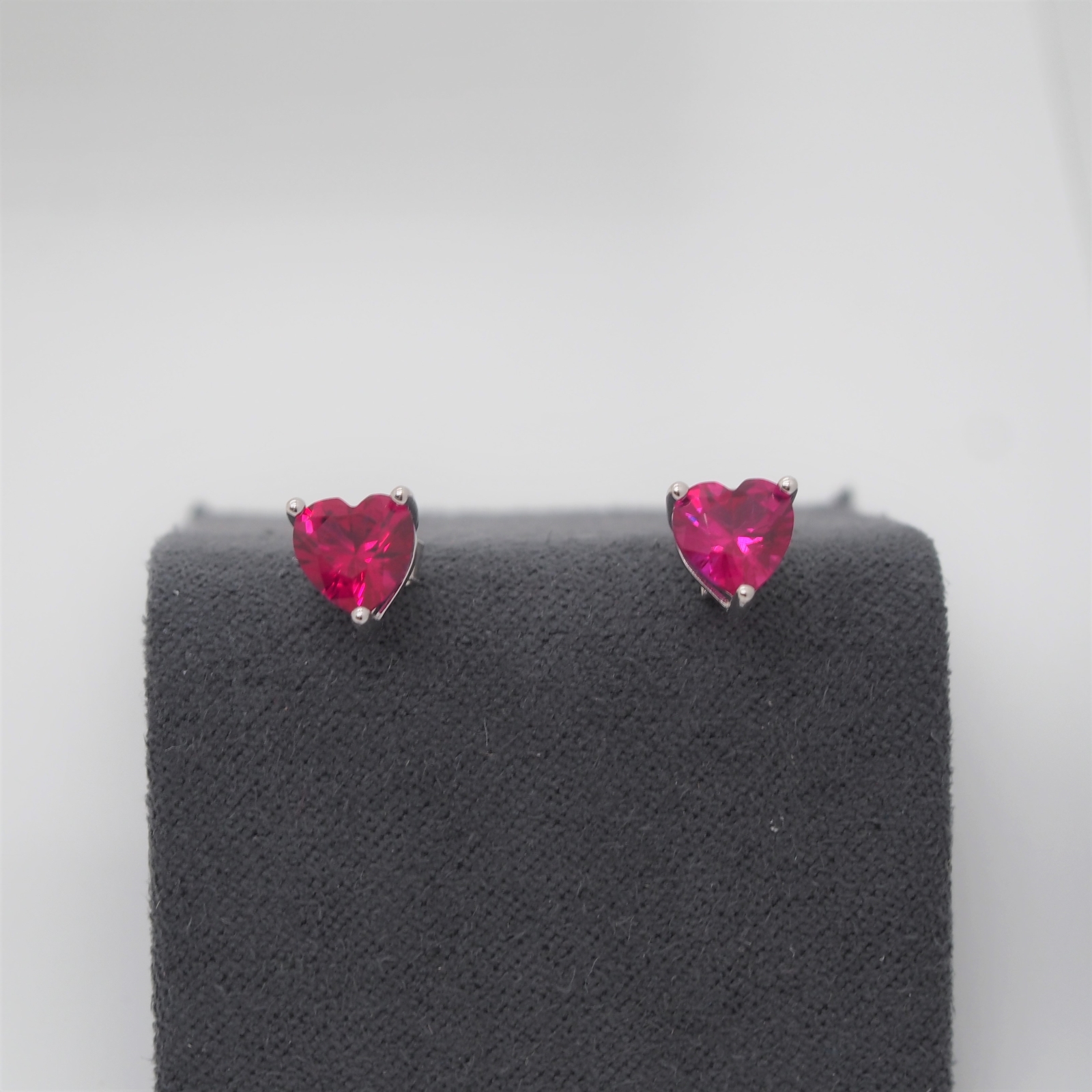 Bellitia Jewelry 925 Sterling Silver July Birthstone Heart Stud Earrings for Women, Gemstone Earring with Red Ruby Anniversary Birthday Jewellery Gift