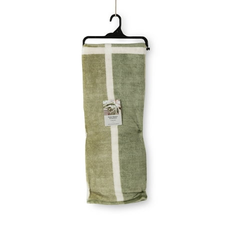 Better Homes & Gardens Printed Heavyweight Ultra Plush Adult Throw  50” x 72”  Green Plaid