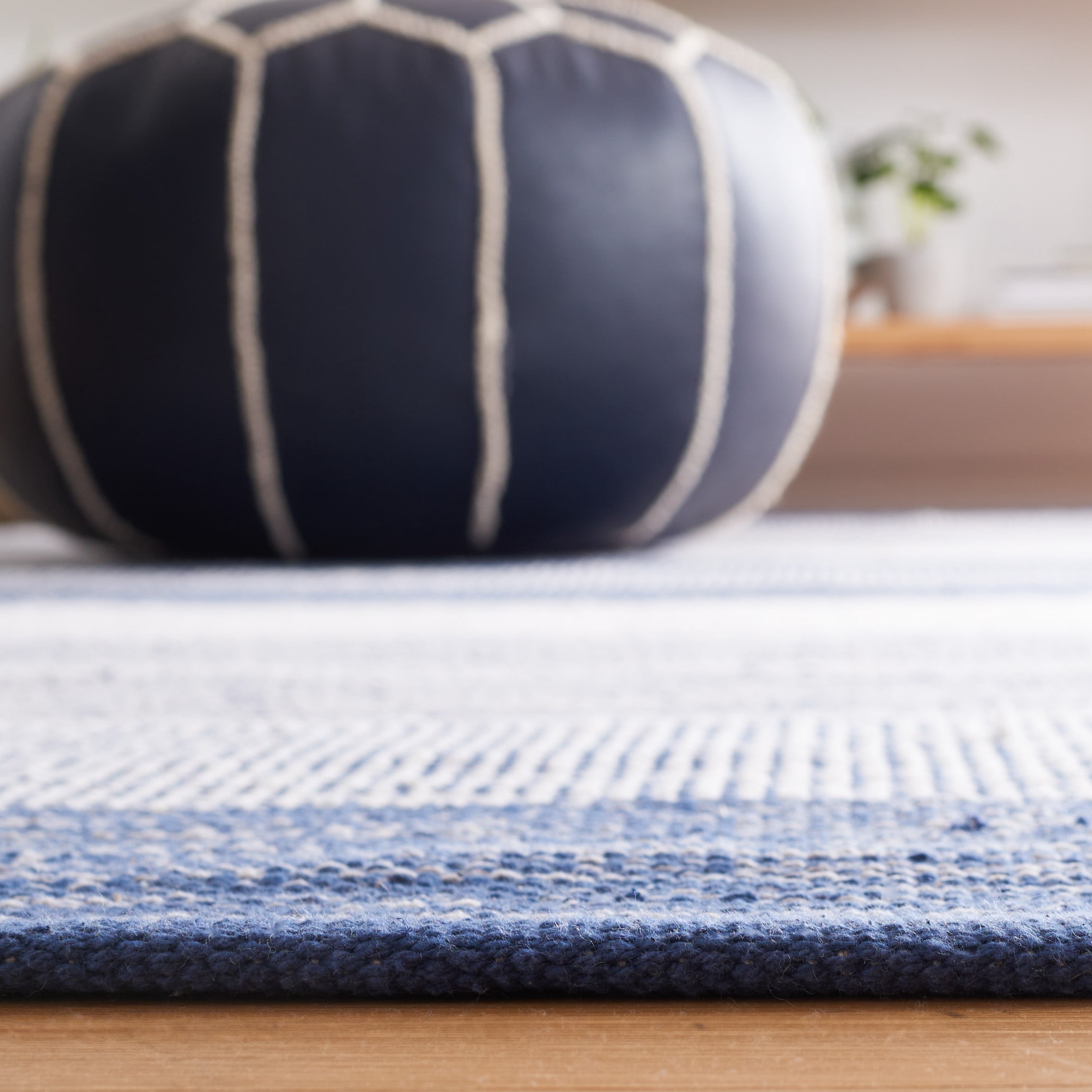 SAFAVIEH Striped Kilim Amina Striped Cotton Area Rug, Grey/Blue, 5' x 8'