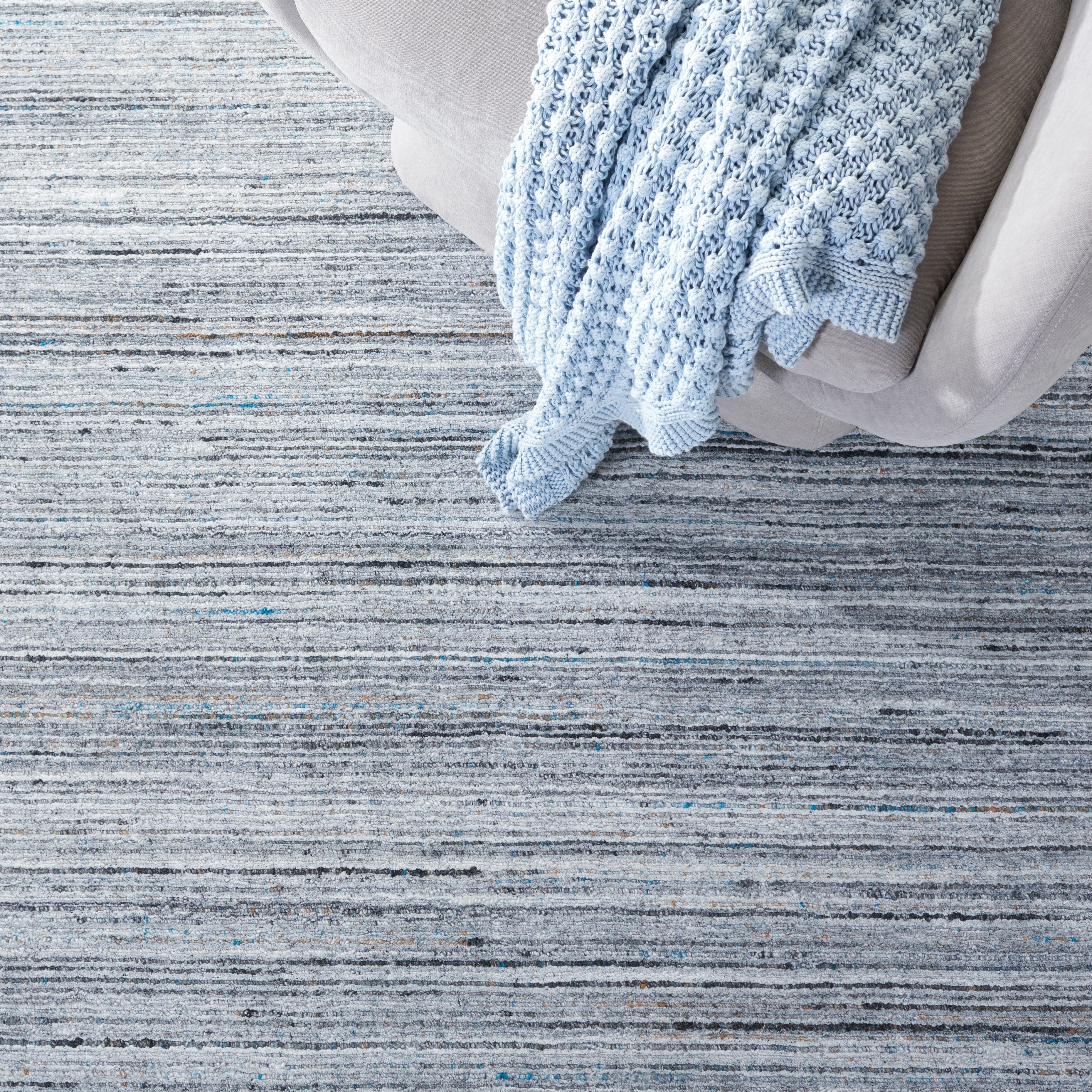 Safavieh Mirage Weldon Distressed Area Rug, Dark Gray, 5' x 8'