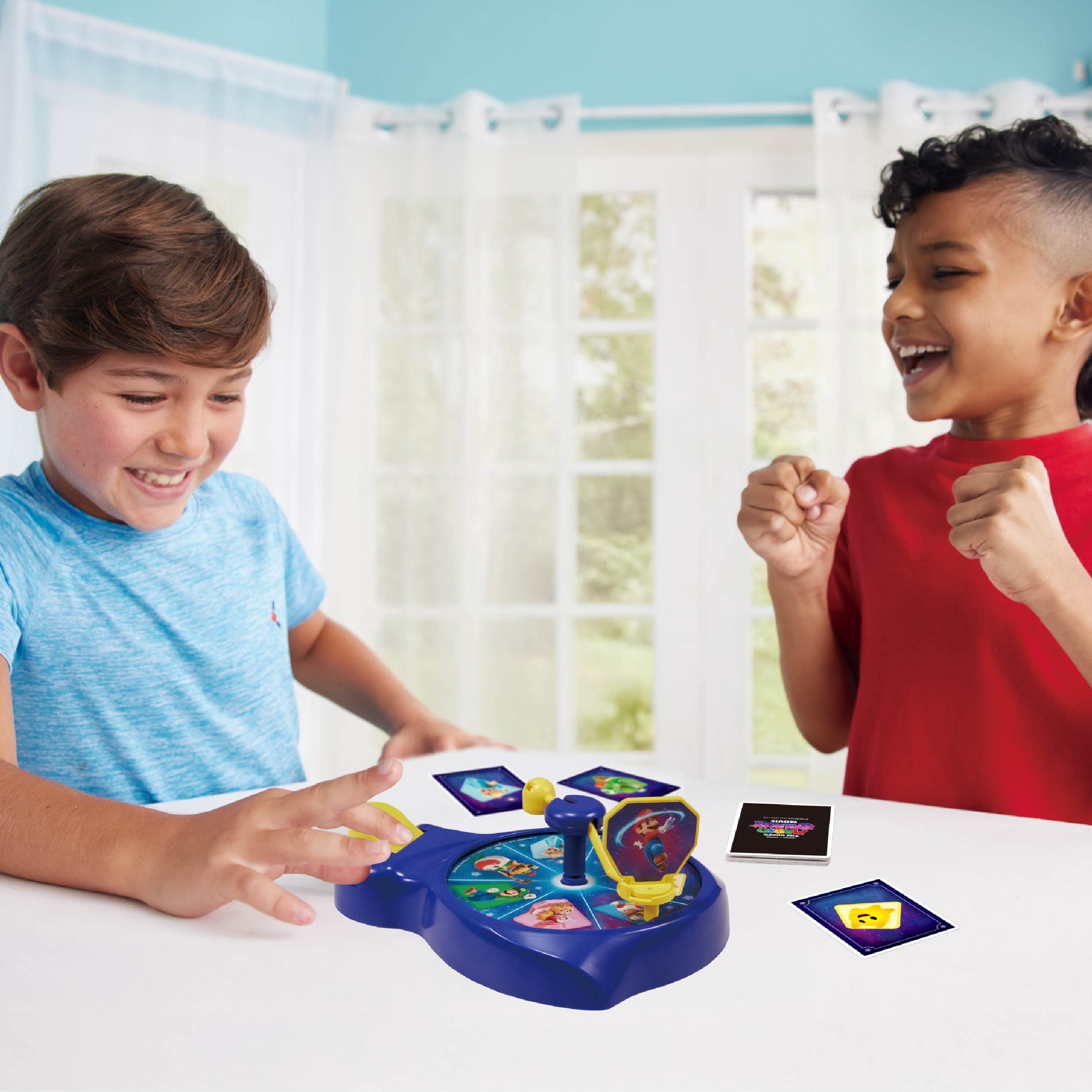 EPOCH Games Super Mario Spin 'n Match Game