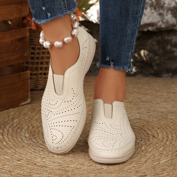 Women's Slip-On Loafers, Casual Flat Shoes for Women with Hollowed Out Breathable Upper, Plus Size Round Toe Comfort Footwear for Daily Wear, Errands, and Relaxed Outings
