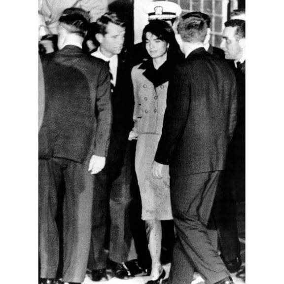 President John Kennedy'S Body Arrives In Washington. Jacqueline Kennedy History (24 x 36)