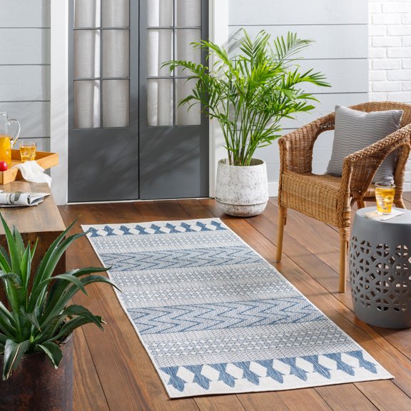 Artistic Weavers Long Beach Area Rug, Blue/White, 7'10" x 10'