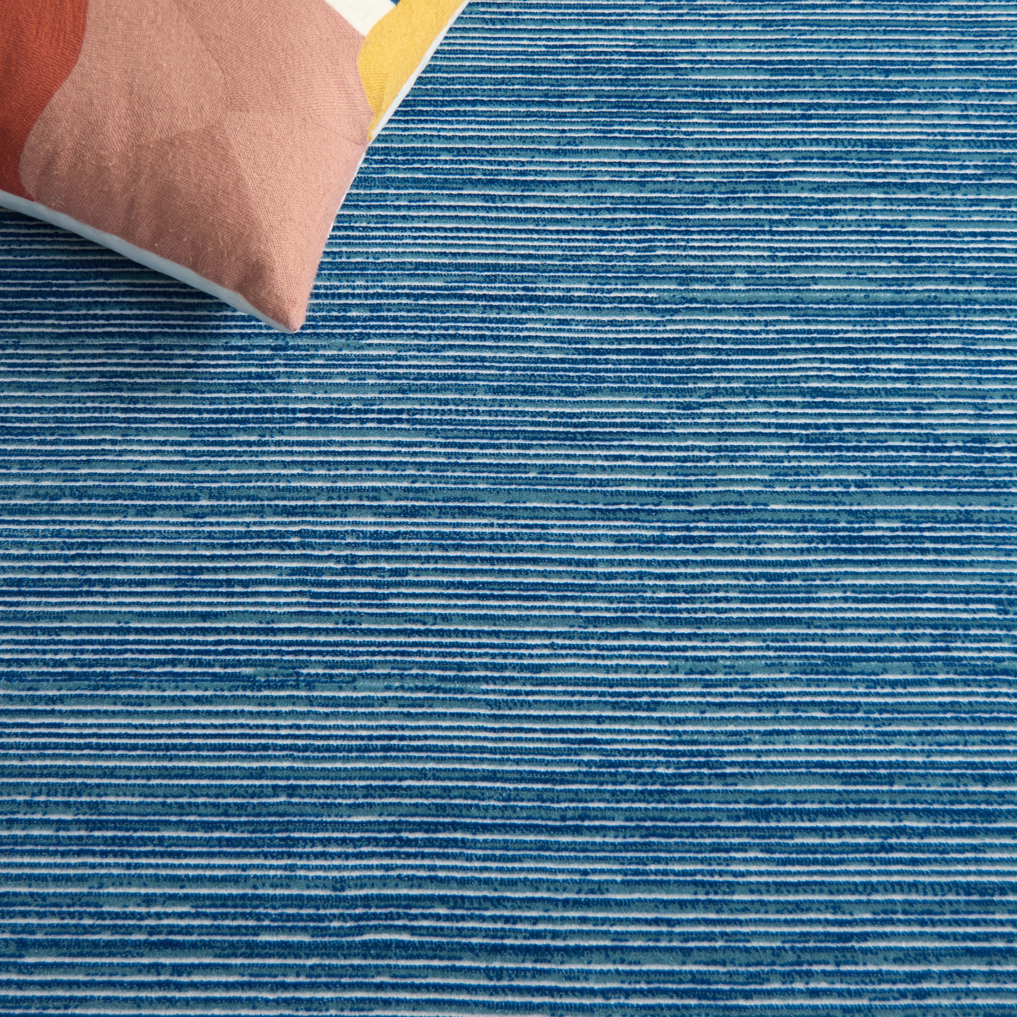 SAFAVIEH Vision Adrasteia Overdyed Solid Runner, 2'2" x 8', Blue - Modern Design, Blue, Non-Shedding & Easy Cleaning, Ideal for Living Room, Bedroom, Dining Space, Entryway, Hallway, Kitchen