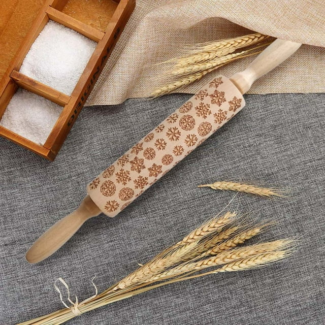 Meitianfacai Rolling Pin Dough Roller, Christmas Rolling Pin Engraved Carved Wood Embossed Rolling Pin Kitchen Tool