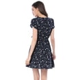 thumbnail image 4 of INSPIRE CHIC Robe Ceinturée à Fleurs pour Femme, Col en V Croisé, Manches Pétales, 4 of 6