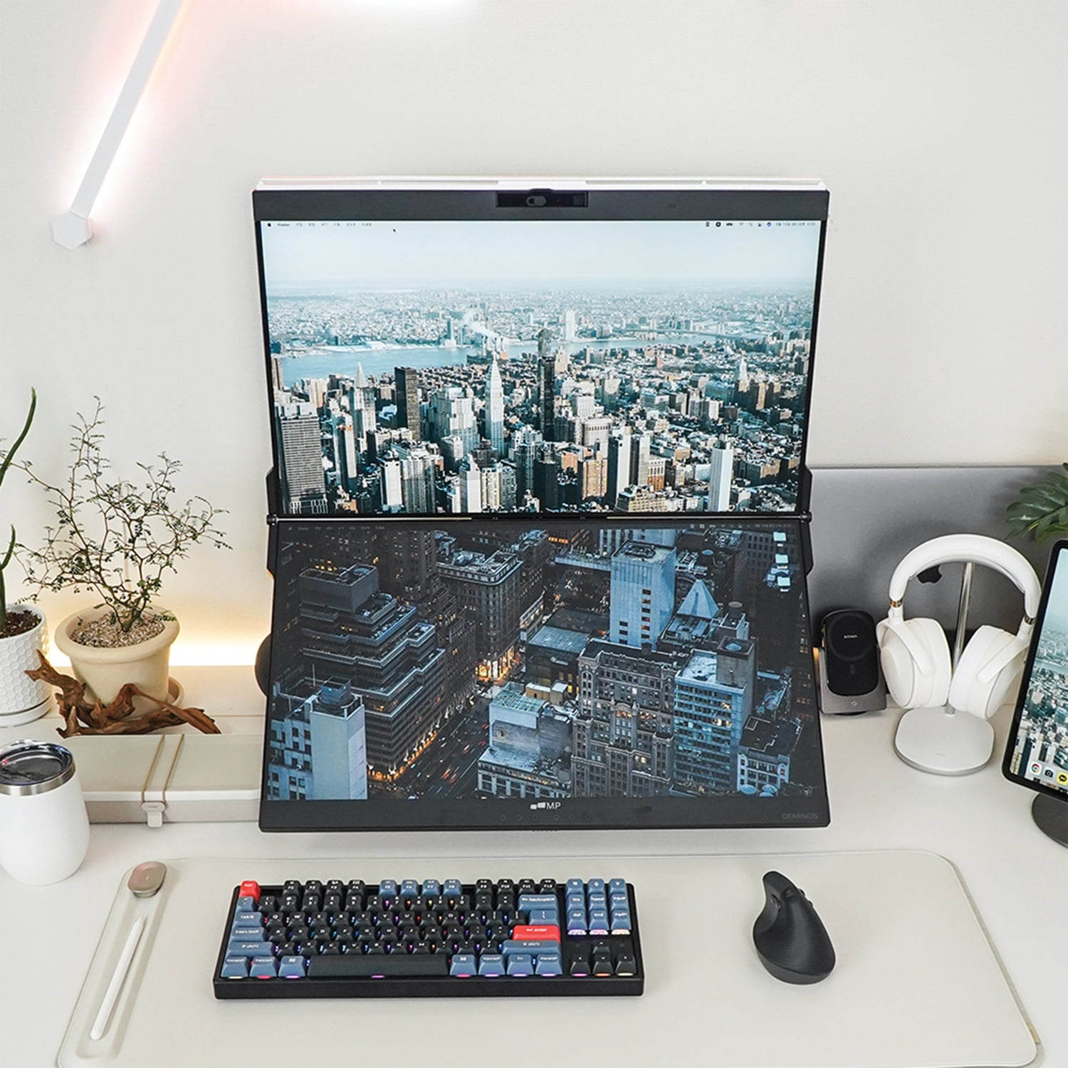 Mobile Pixels Geminos 1080p 24-In. Dual-Screen Desktop Monitor, 116-1001P01PT