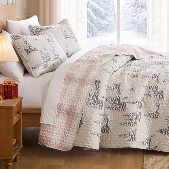 Southshore Fine Linens Frosted Pines Christmas Reversible Quilt Set, King/California King, 3 PCS, 1 Quilt and 2 King Pillow Shams, 110 GSM Double-Brushed Microfiber, Oversized