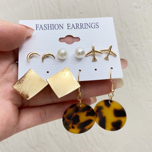 Juego de 6 pendientes de cadena de círculo de metal, personalidad creativa, pasadores de amor transfronterizos, pendientes de mariposa para mujer, adecuados para mujeres