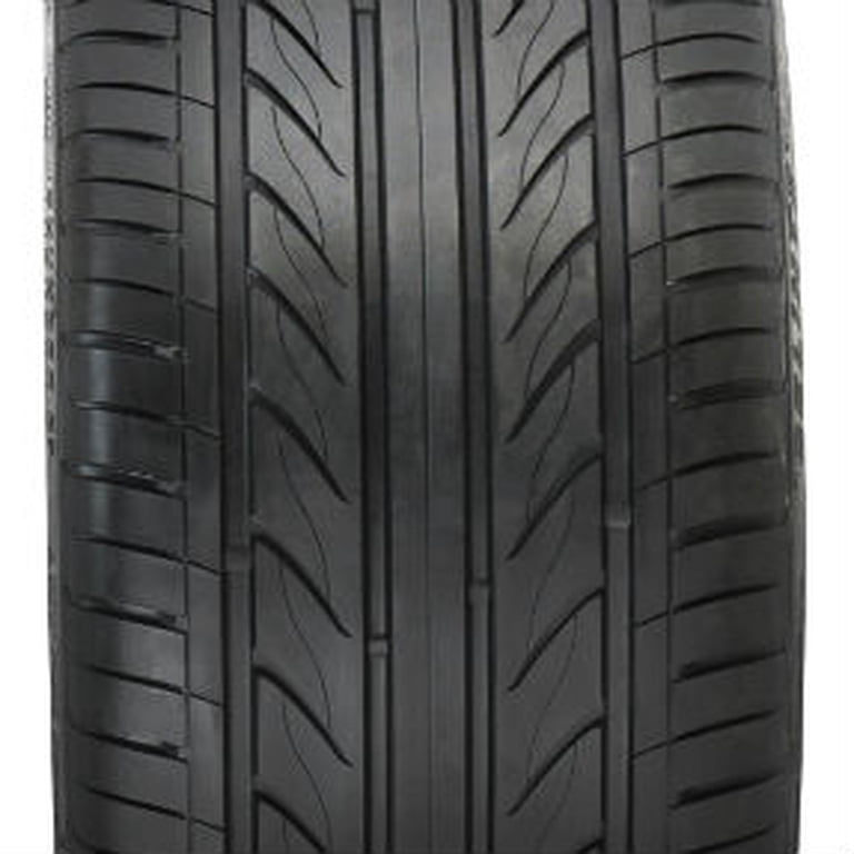 Delinte Thunder D7 Tire, 225/45R19 ZR 96W XL A/S, Fits: 14-17