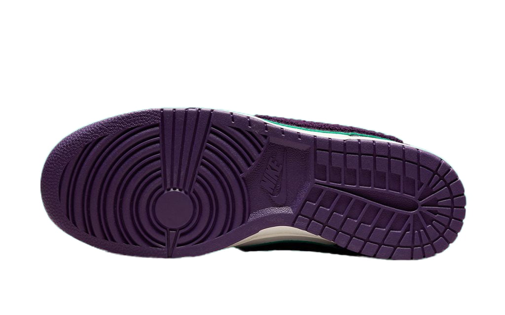nike dunk chenille swoosh