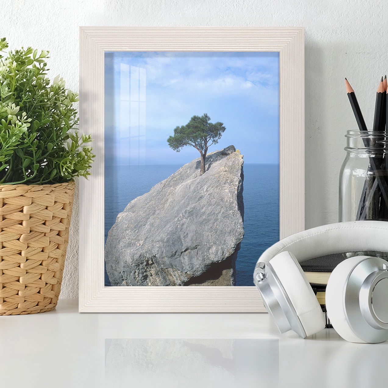 Grooved 6 in. x 8 in. White Picture Frame Set (Set of 4)