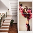 thumbnail image 1 of Design Art - Femme Nude avec Fleurs Roses, 1 of 3