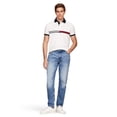 thumbnail image 3 of Polo con la bandera del orgullo de Tommy Hilfiger para hombre, de corte personalizado, 3 of 4