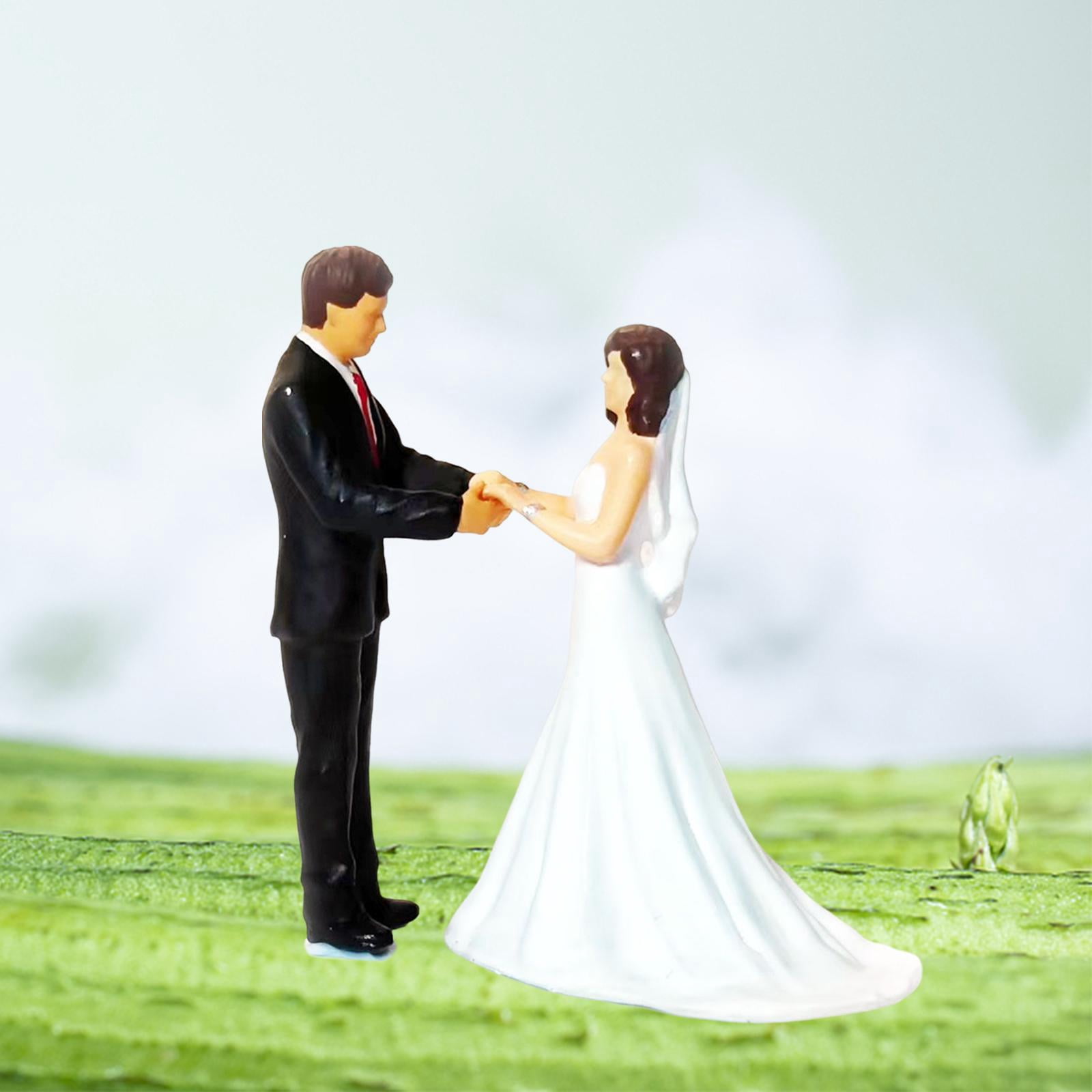 Mini Bride and Groom Set 1/87 Resin Miniature Model Figures Scenery Landscape Layout Ornament Miniature Scene People for Miniature Scene