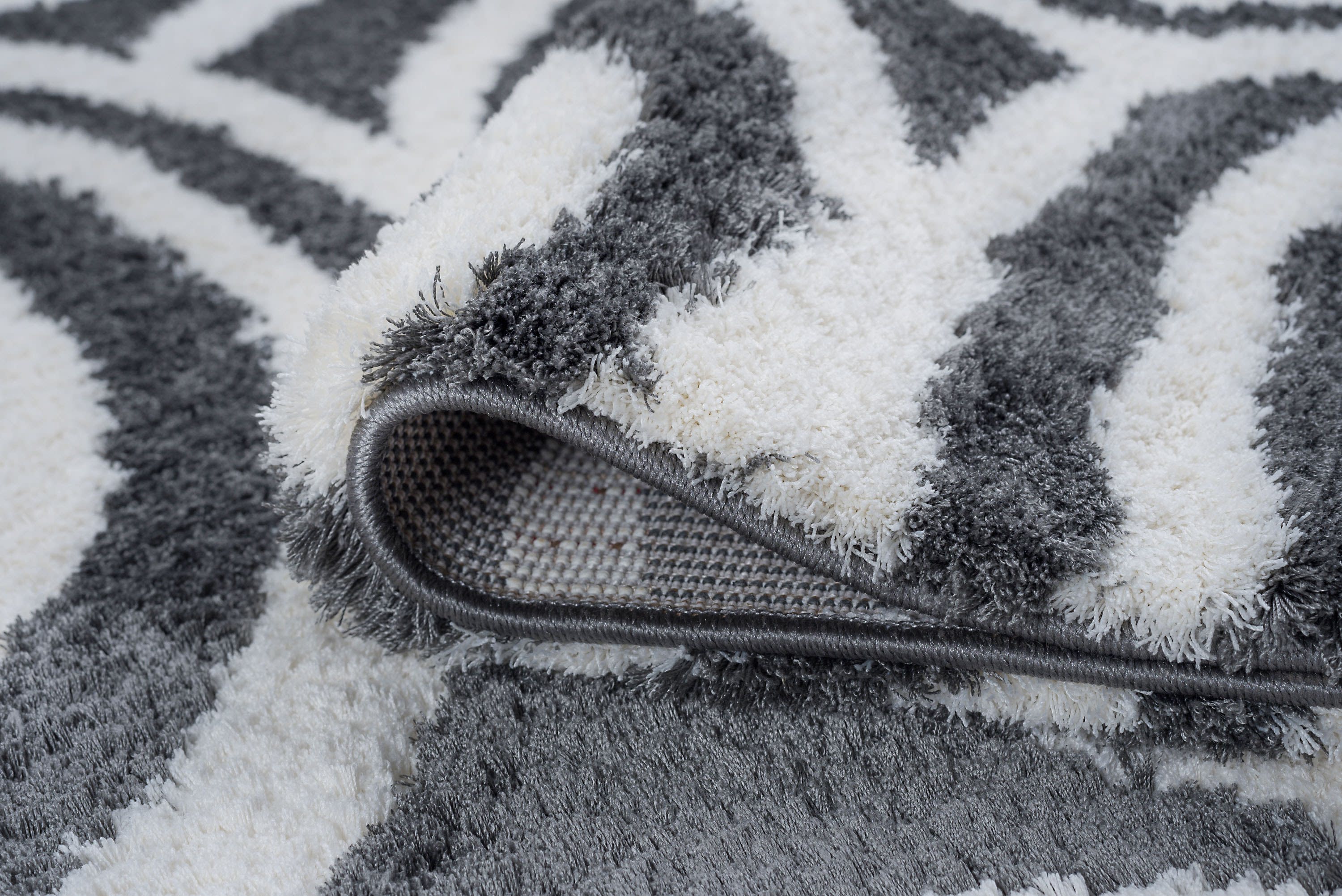 Contemporary 5x8 Area Rug Shag Thick (5'3'' x 7'3'') Geometric Charcoal, Cream Living Room Easy to Clean