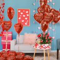 thumbnail image 4 of Paquete de 30 globos laminados con forma de corazón rojo de Gatherfun para fiestas de San Valentín, 4 of 6