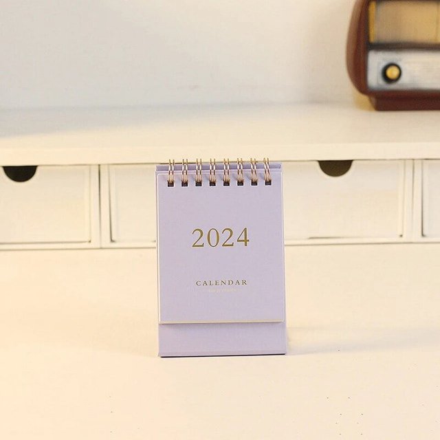 Lindo Mini Calendario de escritorio 2024, planificador diario, Agenda anual, papelería, oficina, suministros escolares para estudiantes