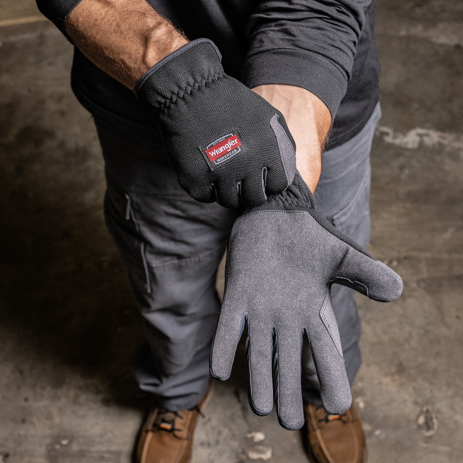 Wrangler Men’s Utility Work Gloves – Large, Synthetic Leather Palm Glove, Reinforced Grip, Breathable