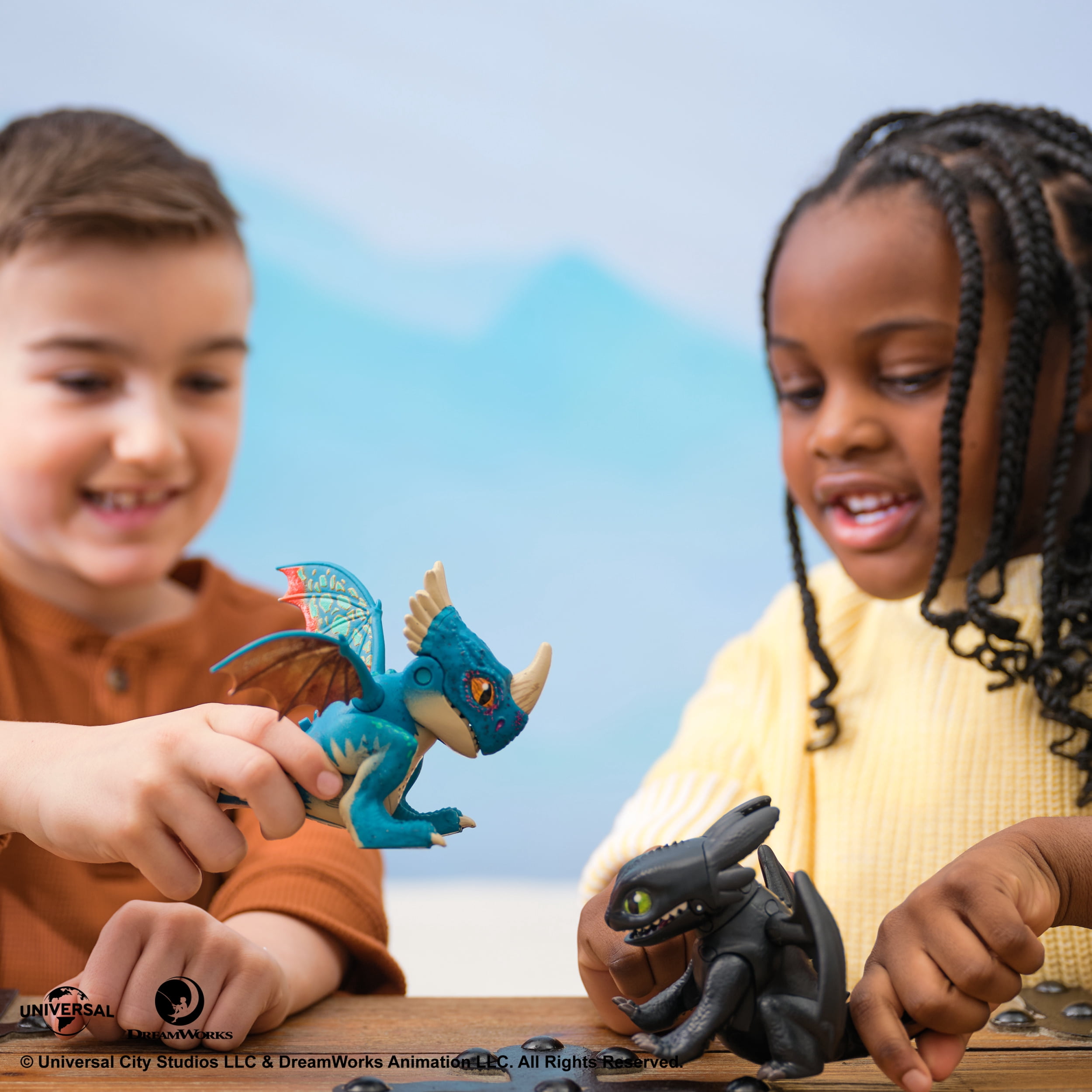 Dreamworks Dragons How to Train Your Dragon, Roaring Minis Deadly Nadder, Jouet dragon interactif avec 25 effets sonores, jouets pour filles et garçons à partir de 4 ans