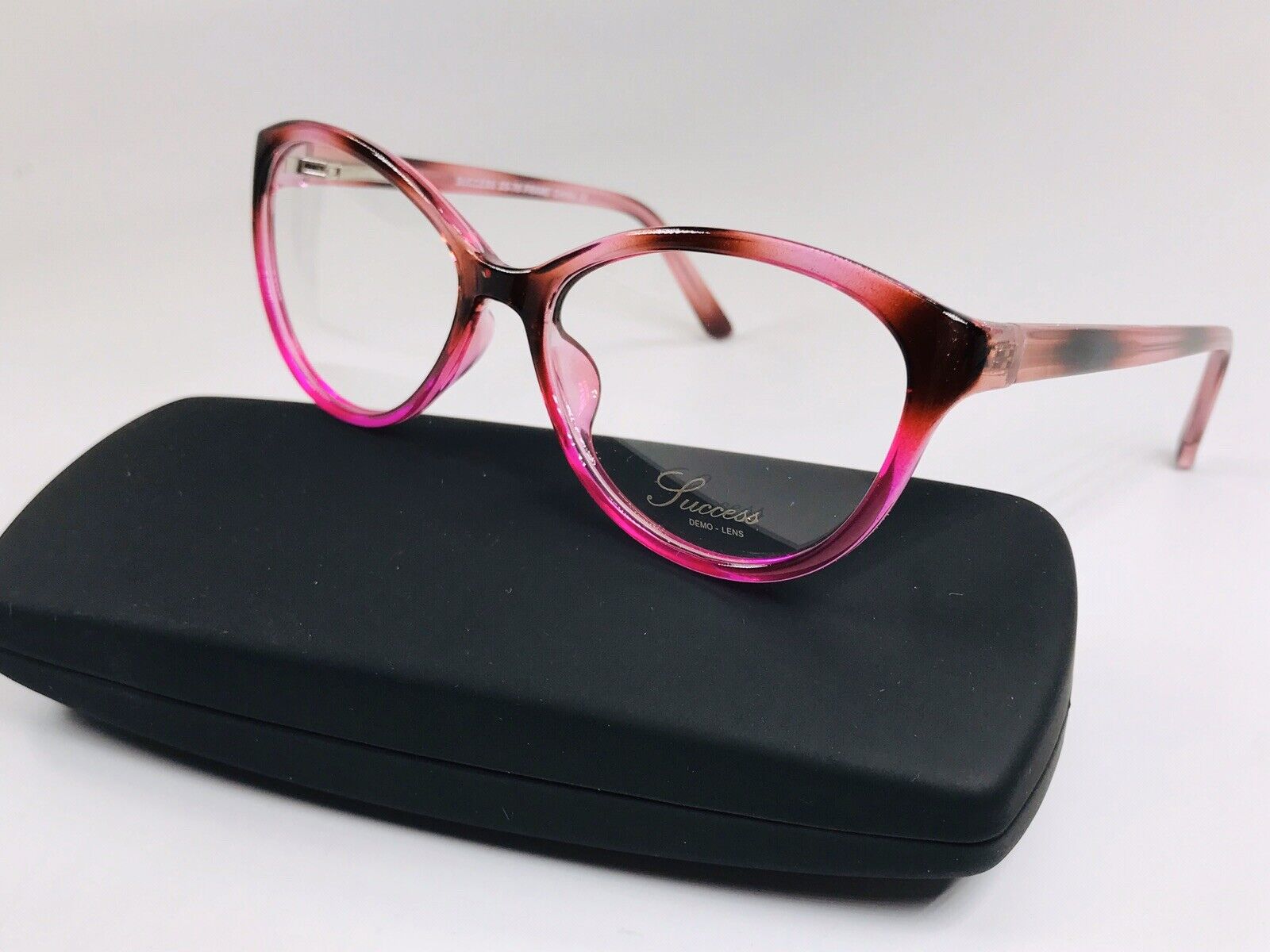 76c4b5d1-683f-4267-a46e-  display picture 1