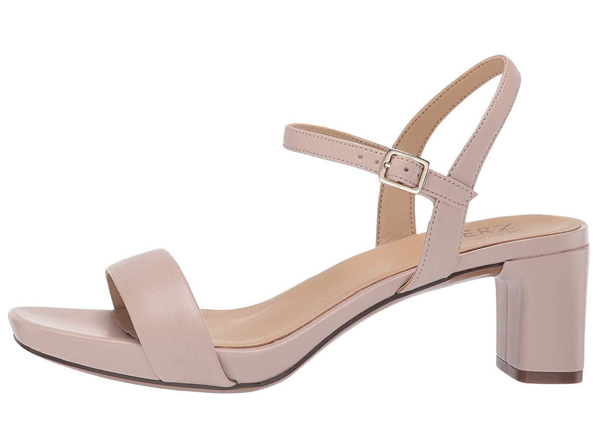 ivy quarter strap sandal naturalizer