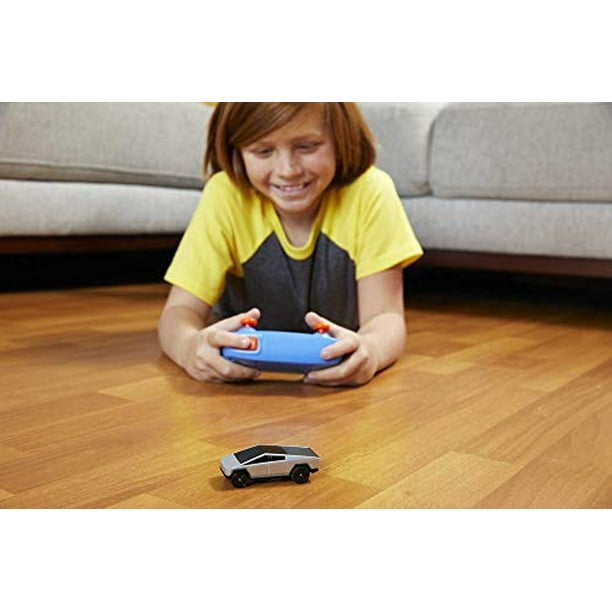 Hot Wheels R / C Escala 1: 64 Coche De Juguete Radio Control