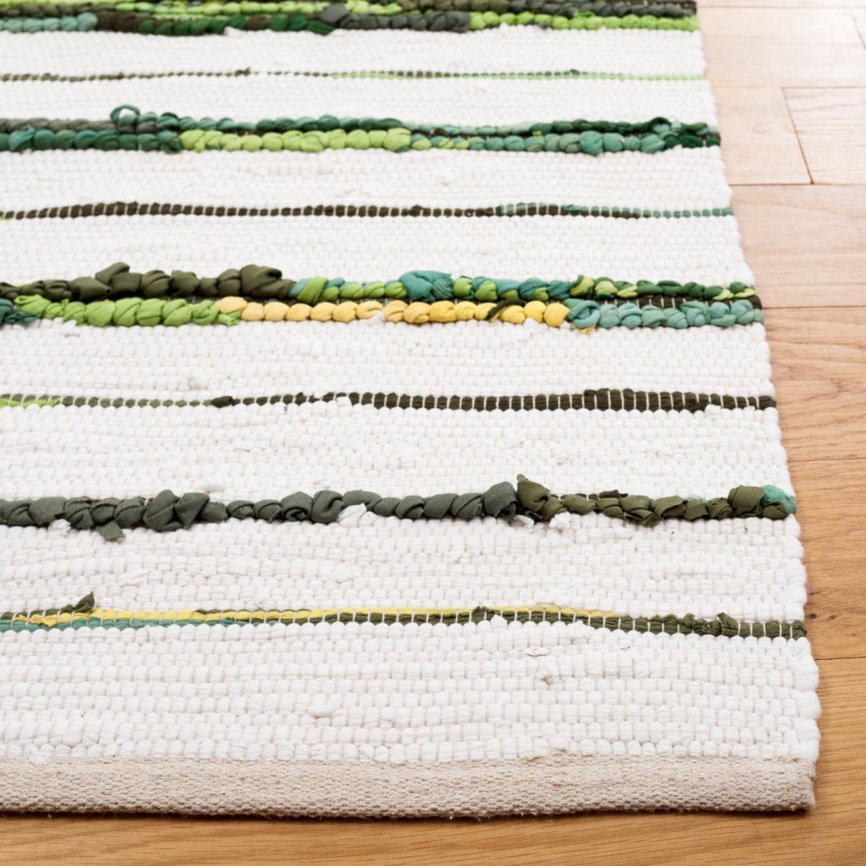 SAFAVIEH Montauk Rowena Striped Area Rug, Green/Ivory, 4' x 6'